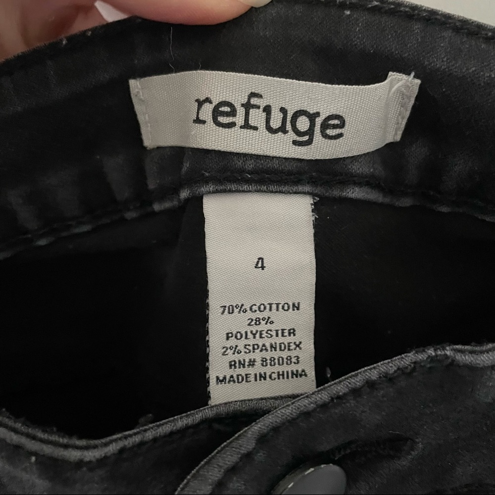 Refuge Black Ripped Jeans - Picture 6 of 6